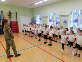 «ЗАРЯДИСЬ С ГЕРОЕМ» «ЗАРЯДИСЬ С ГЕРОЕМ».