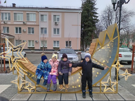 Новогодняя прогулка Новогодняя прогулка.